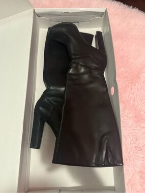 Nine & Co. Black Tall Heeled Boots